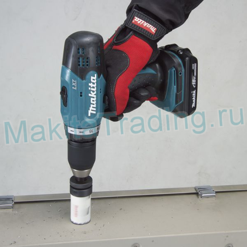 работа шуруповертом makita ddf453